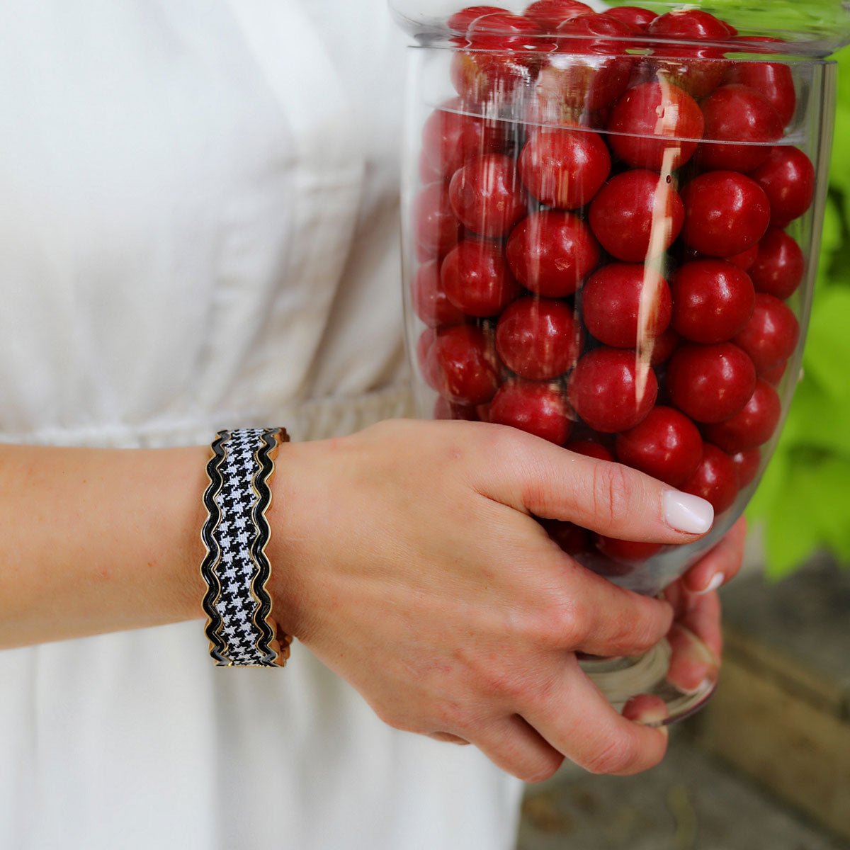 Canvas Style Annalise Houndstooth Statement Bangle | CeCe's Home & Gifts