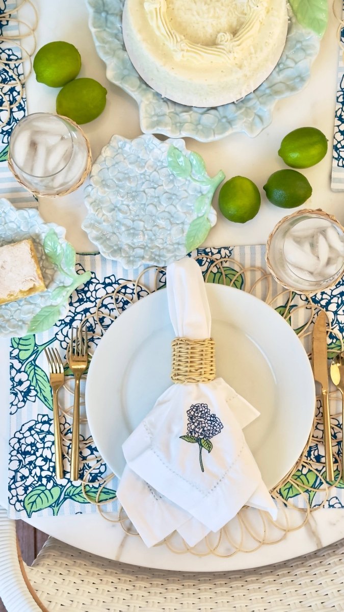 8 Oak Lane 8 Oak Lane - Hydrangea Serving Platter | CeCe's Home & Gifts