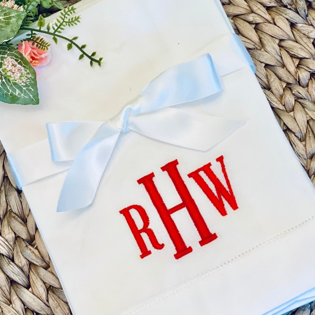 Reynolds Monogrammed Linen Dinner Napkin - CeCe's Home & Gifts